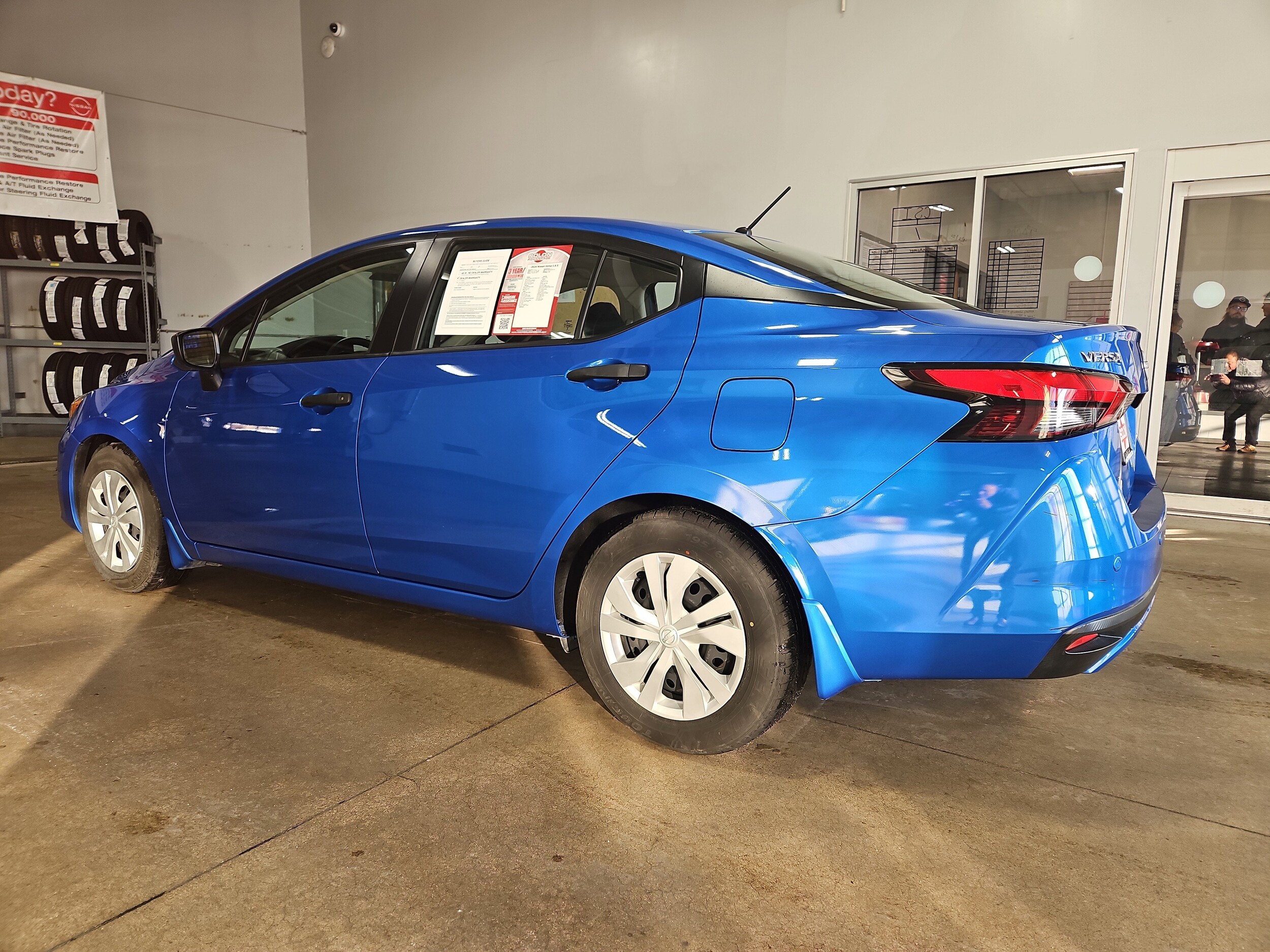 2024 Nissan Versa 1.6 S photo 4