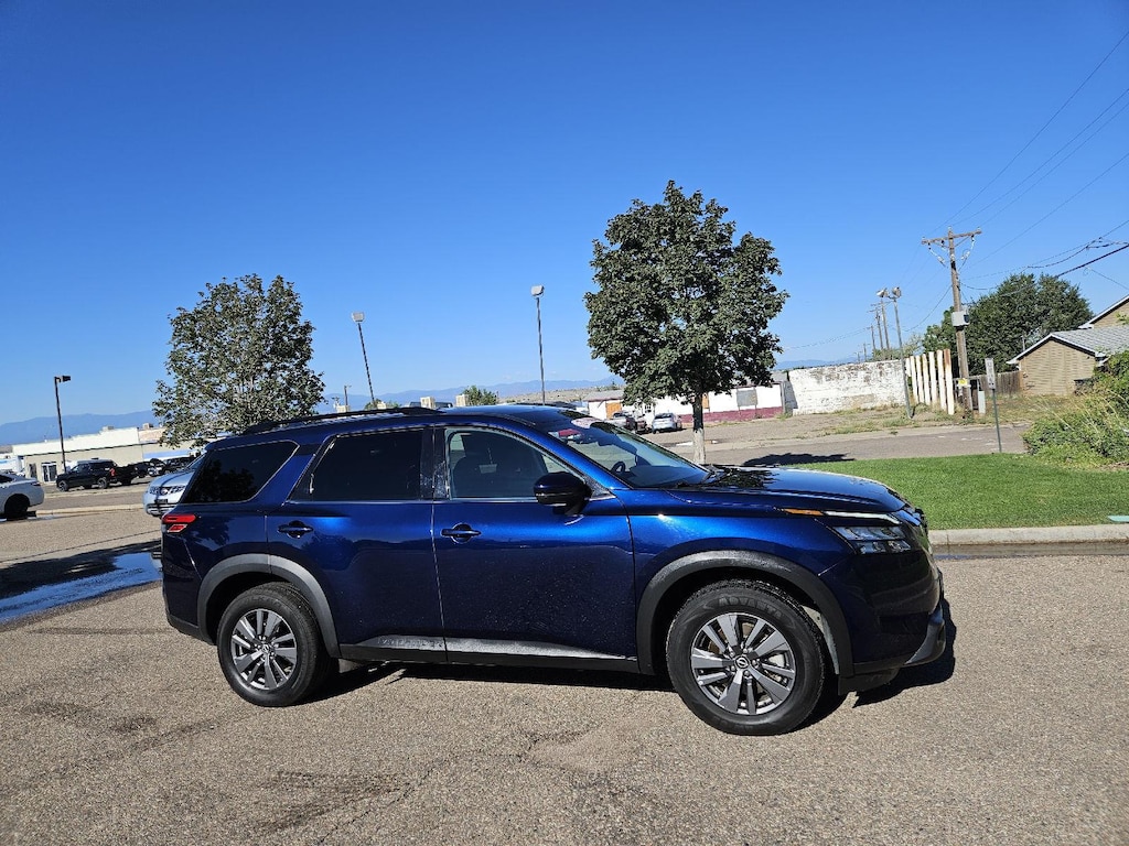 Certified 2024 Nissan Pathfinder SV SUV