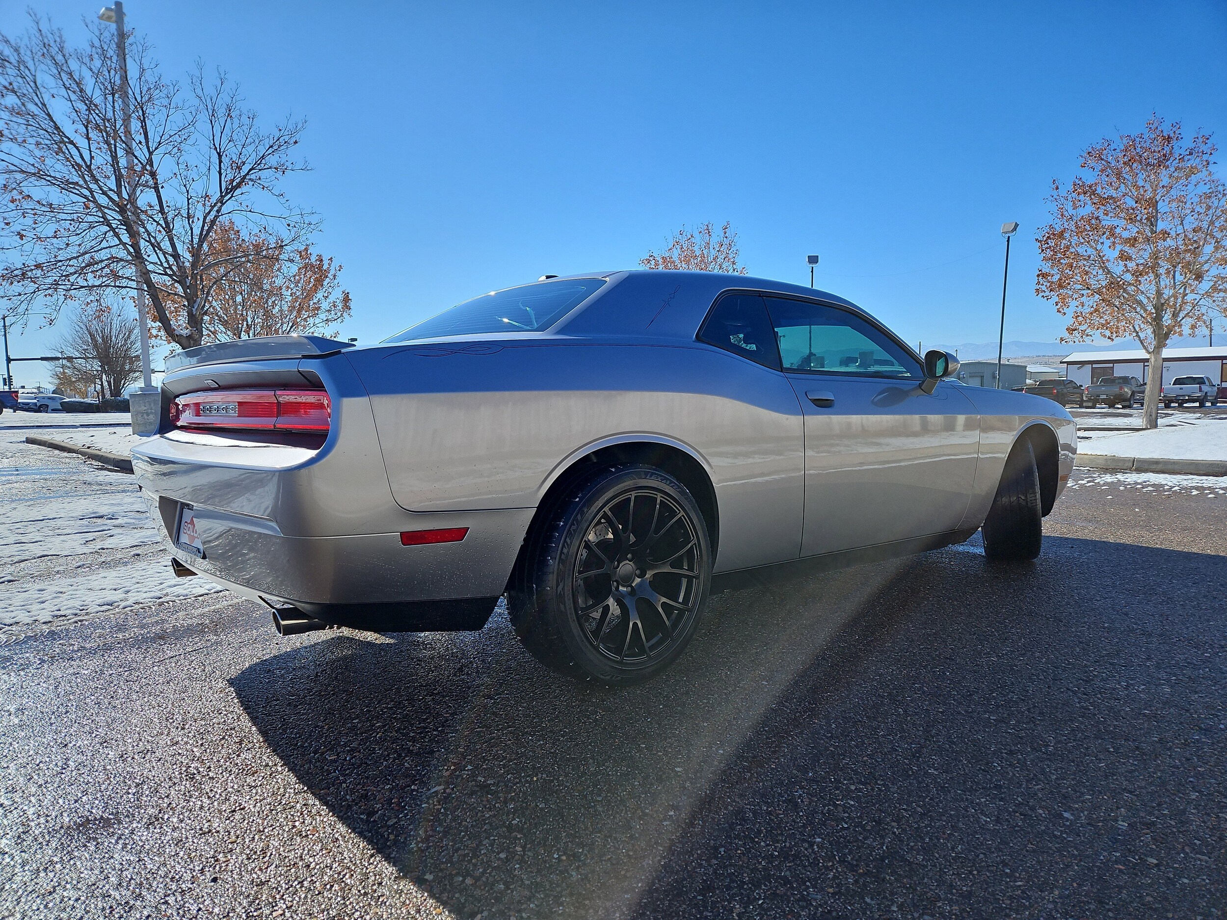 2014 Dodge Challenger R/T photo 2
