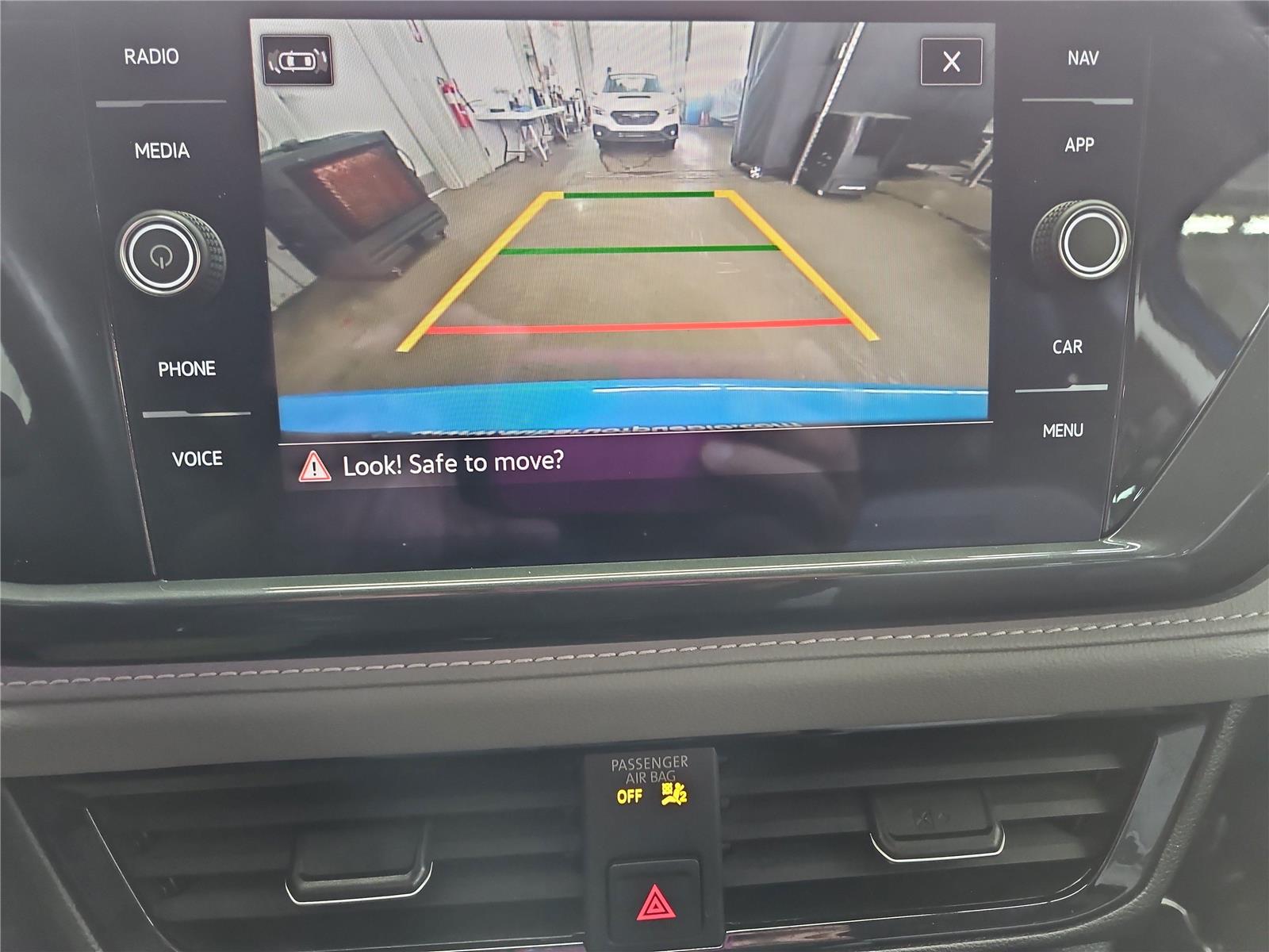 2023 Volkswagen Taos SEL - Photo 22