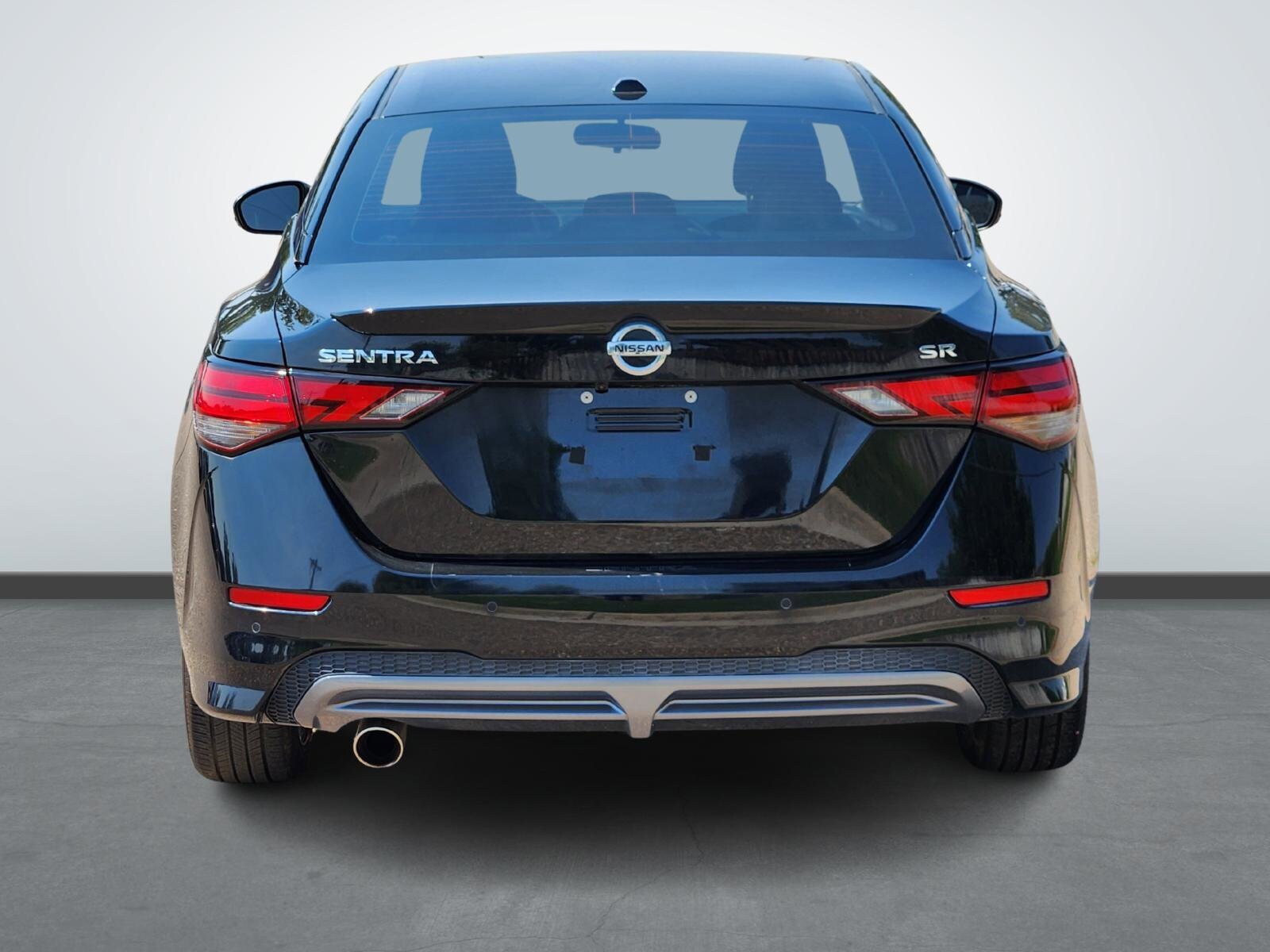 2022 Nissan Sentra SR photo 4