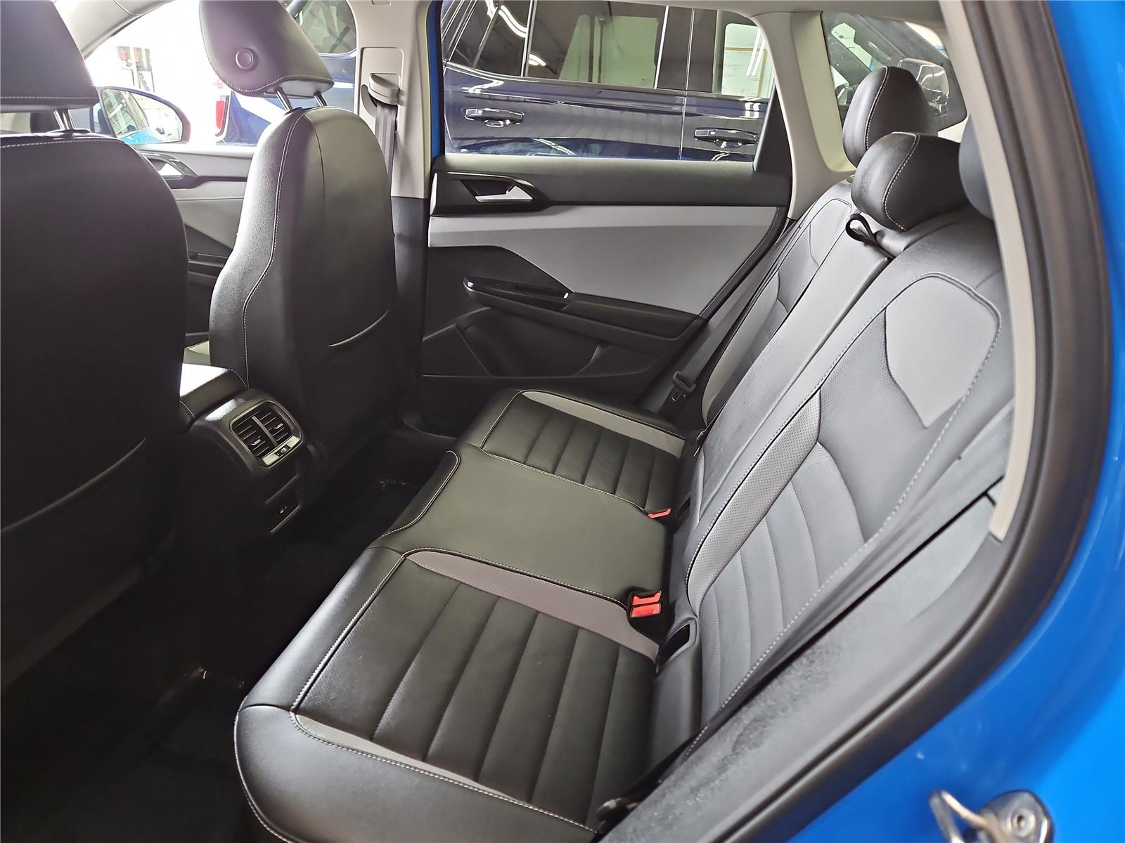 2023 Volkswagen Taos SEL - Photo 11