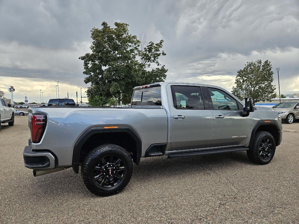 Used 2024 GMC Sierra 2500HD AT4 Truck