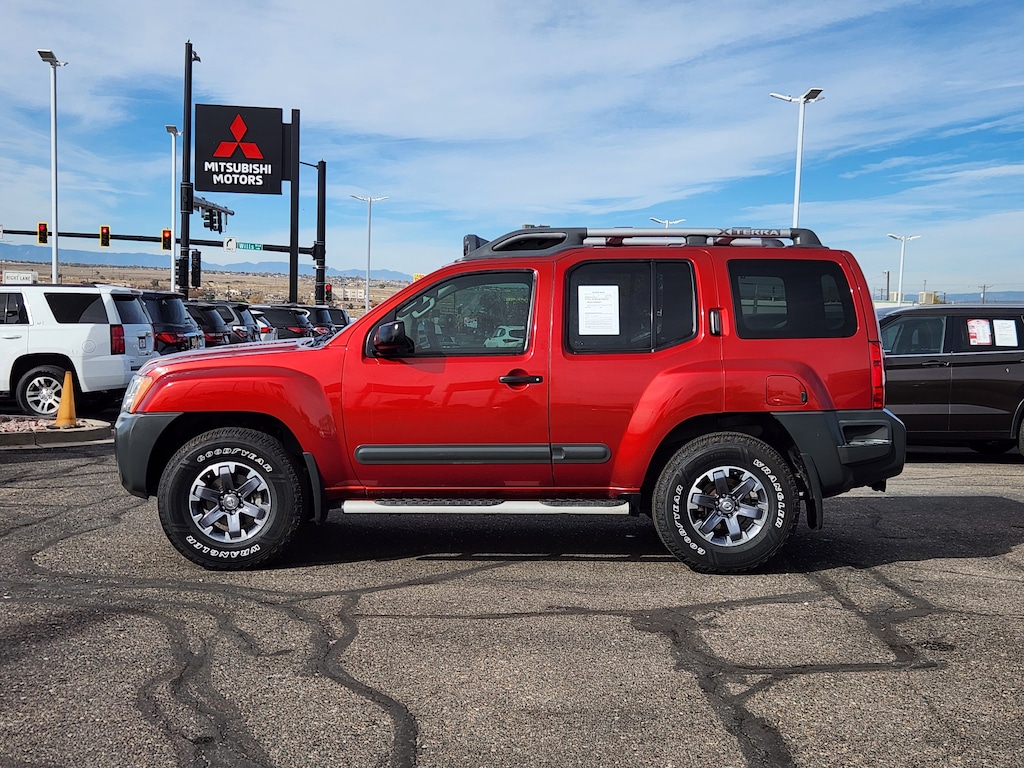 Used 2015 Nissan Xterra PRO-4X 4WD  Auto Pro-4X