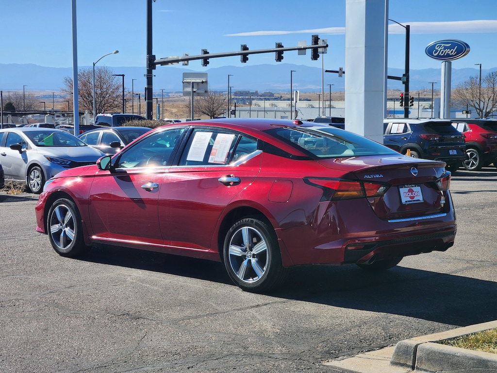 Used 2022 Nissan Altima 2.5 SL Sedan