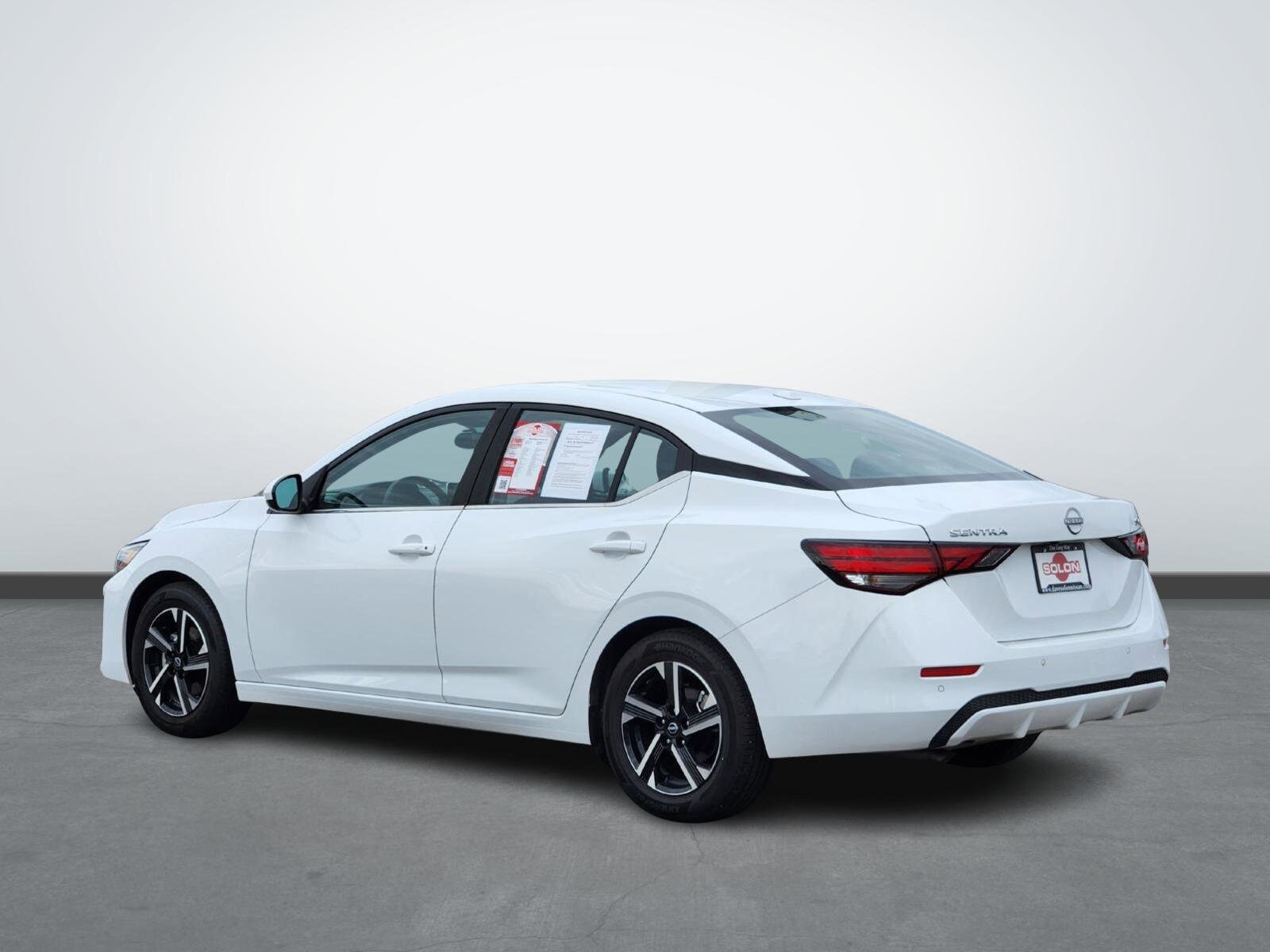 2024 Nissan Sentra SV photo 3
