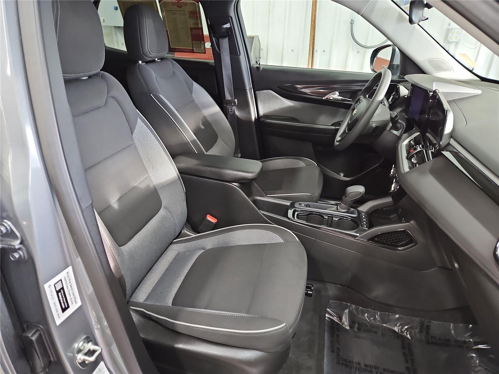 2025 Chevrolet Trailblazer LT - Photo 9