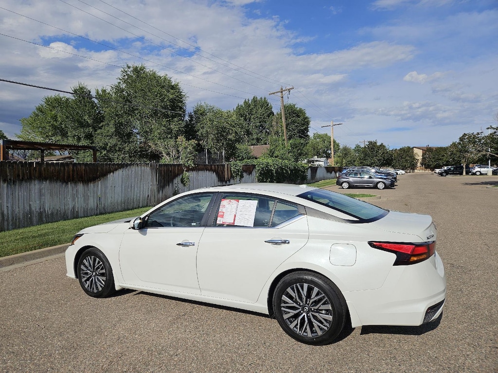Used 2024 Nissan Altima 2.5 SV Sedan