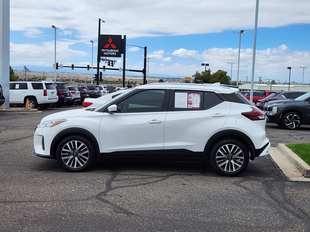 Used 2022 Nissan Kicks SV SV FWD