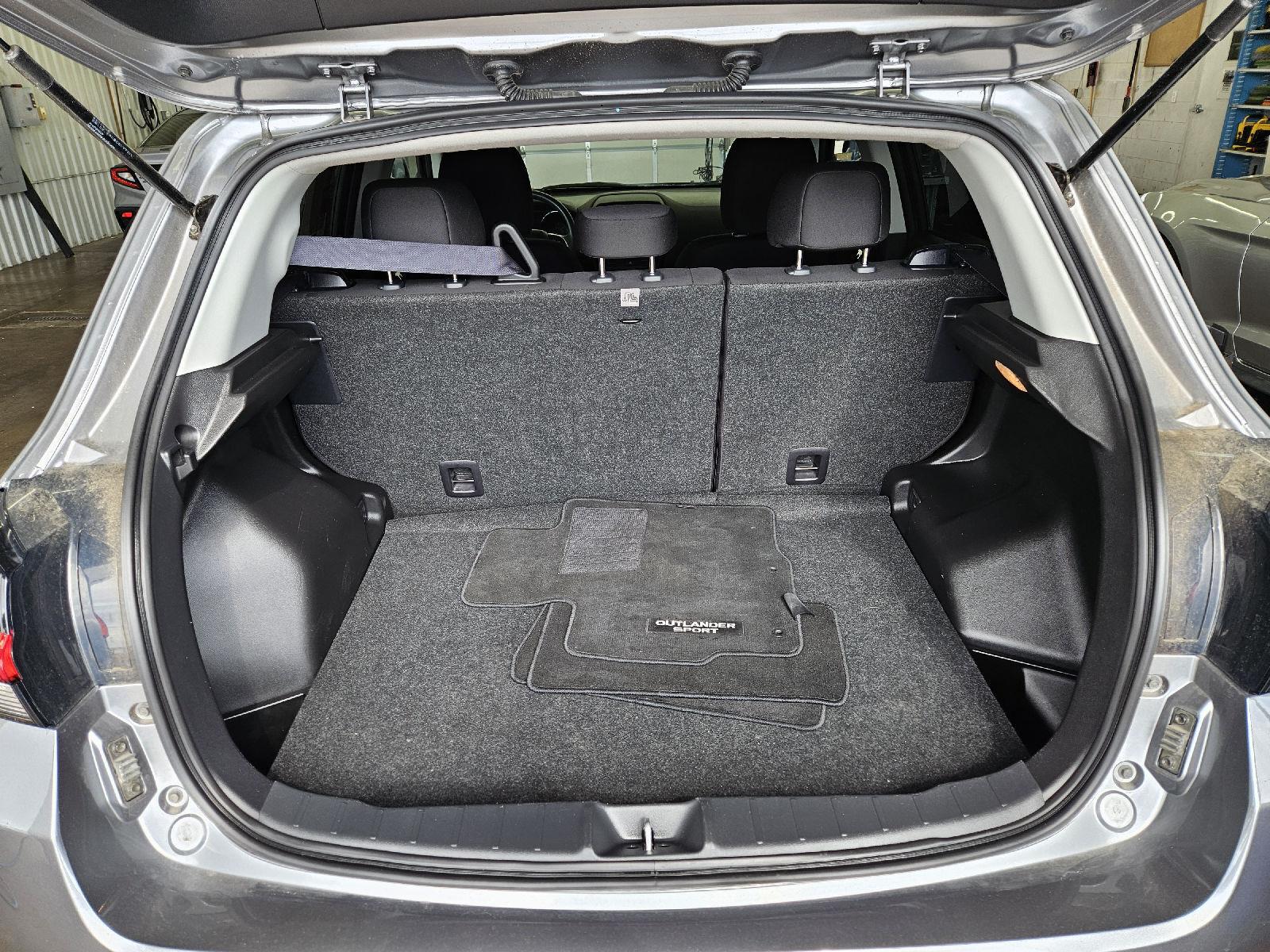 2025 Mitsubishi Outlander Sport ES - Photo 18