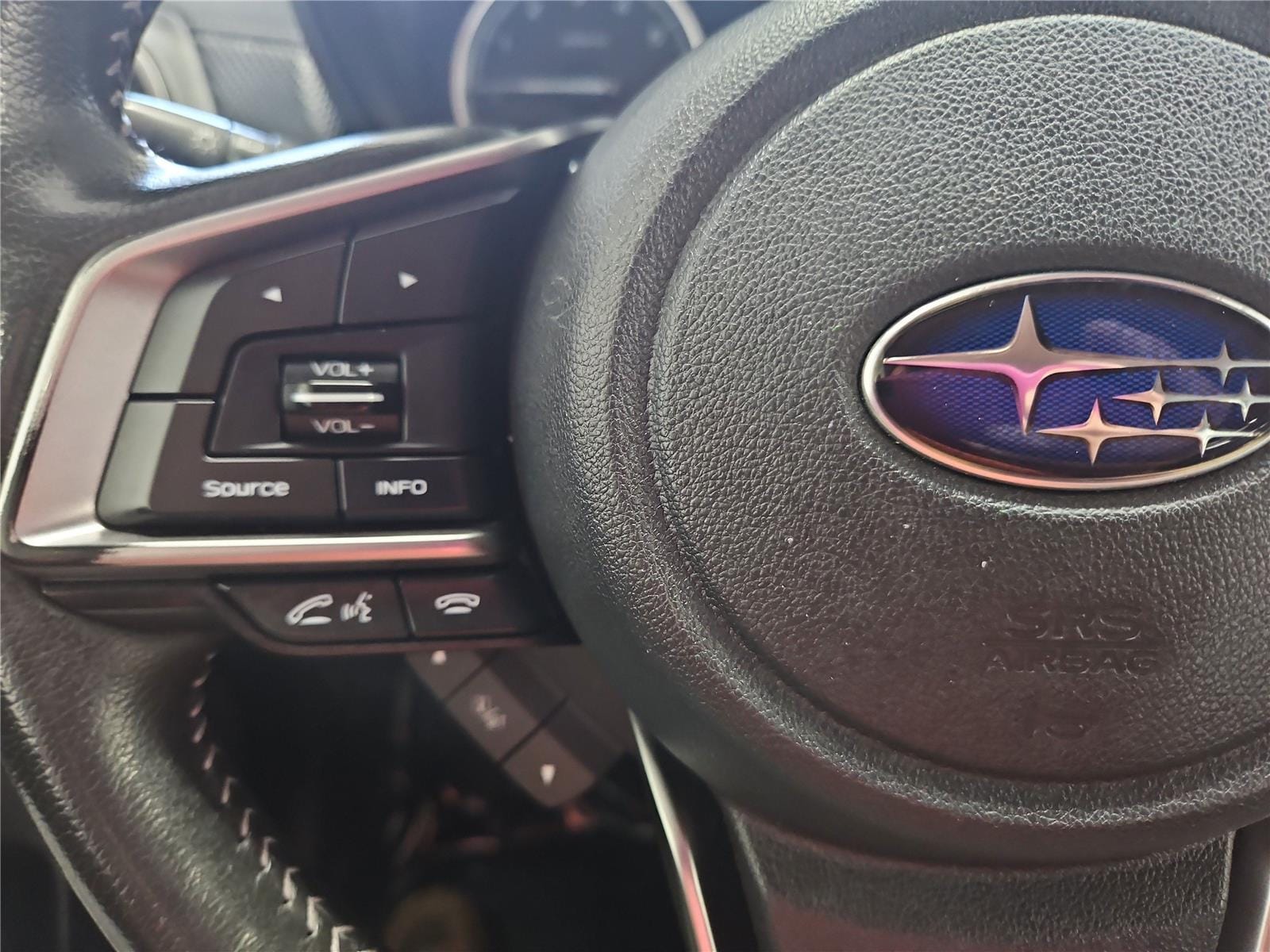 2023 Subaru Forester Limited - Photo 9
