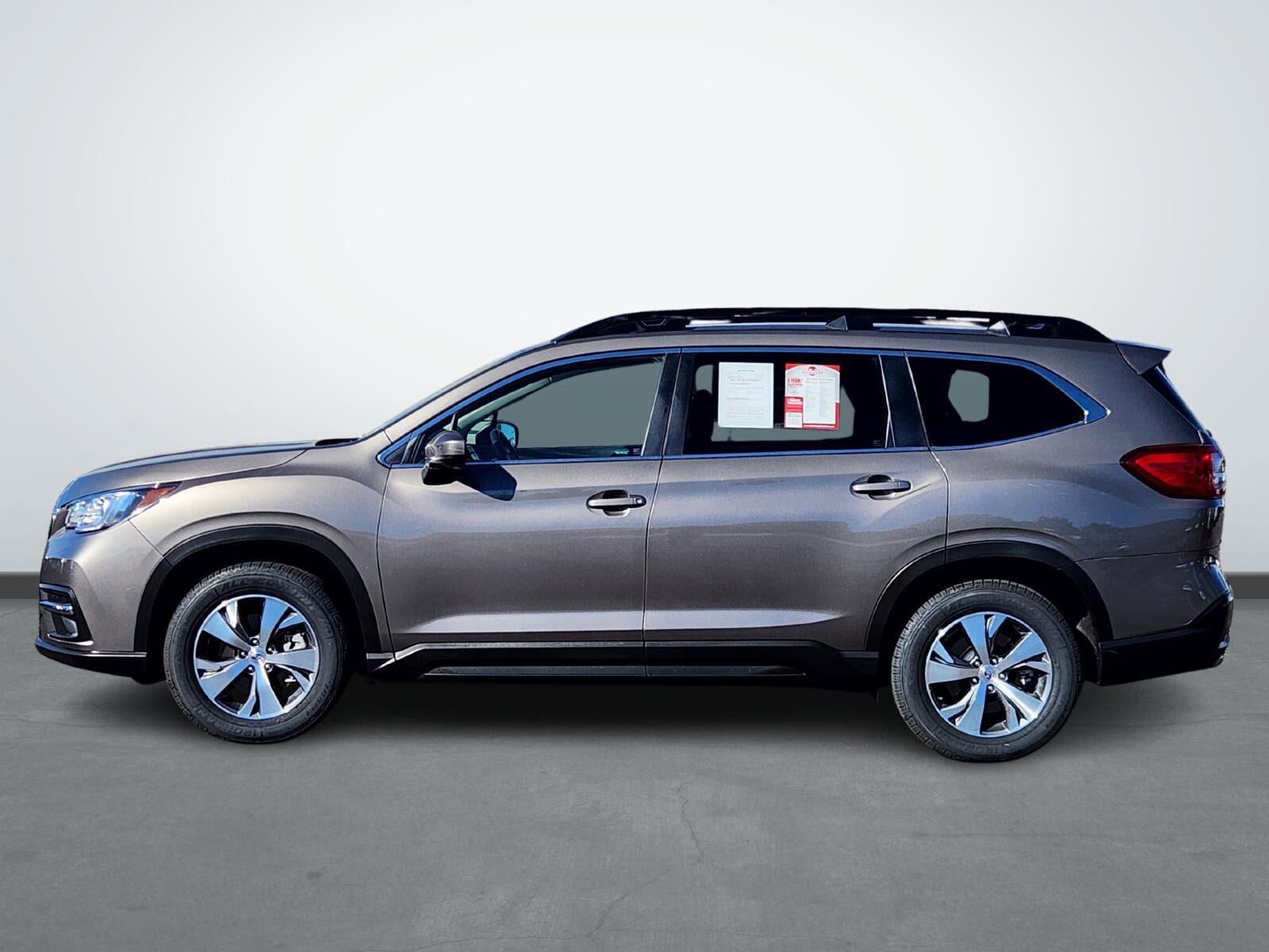 2022 Subaru Ascent Premium photo 2