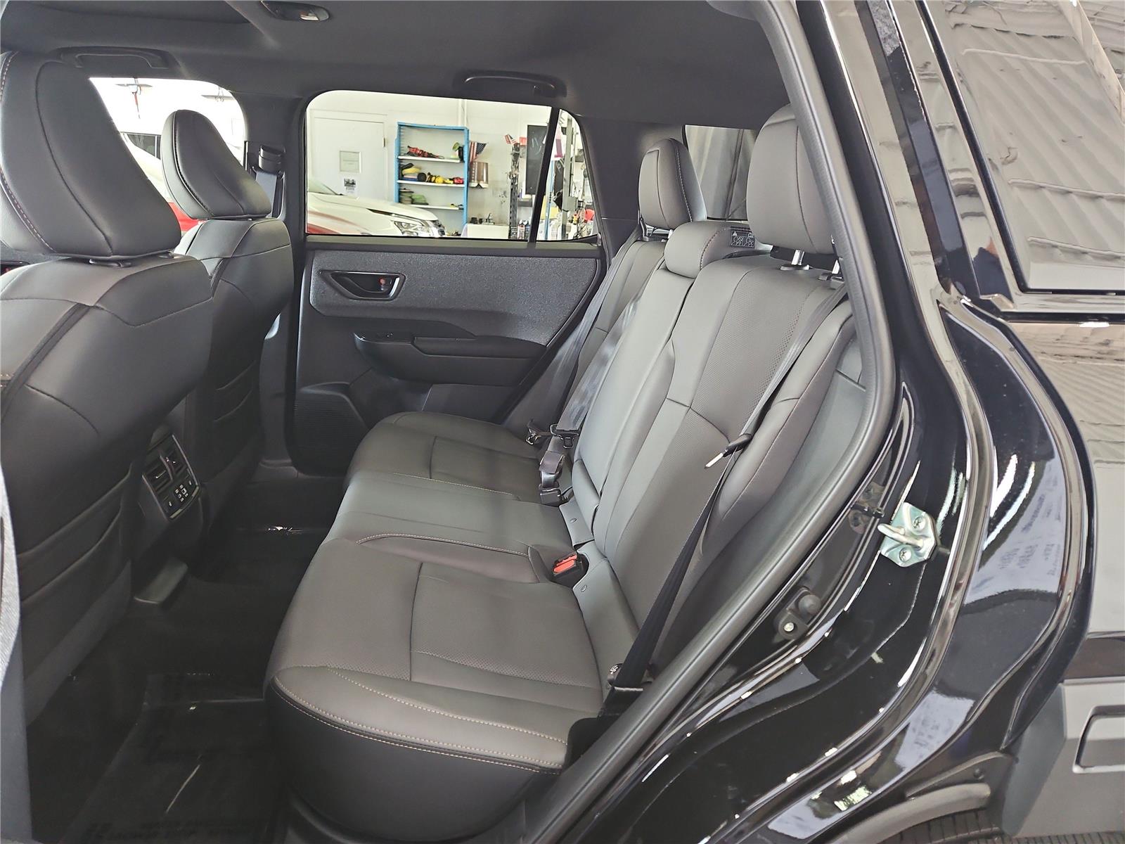 2026 Subaru Outback Limited - Photo 11