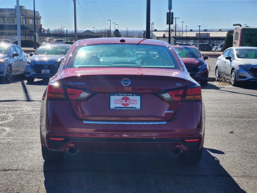 Used 2022 Nissan Altima 2.5 SL Sedan