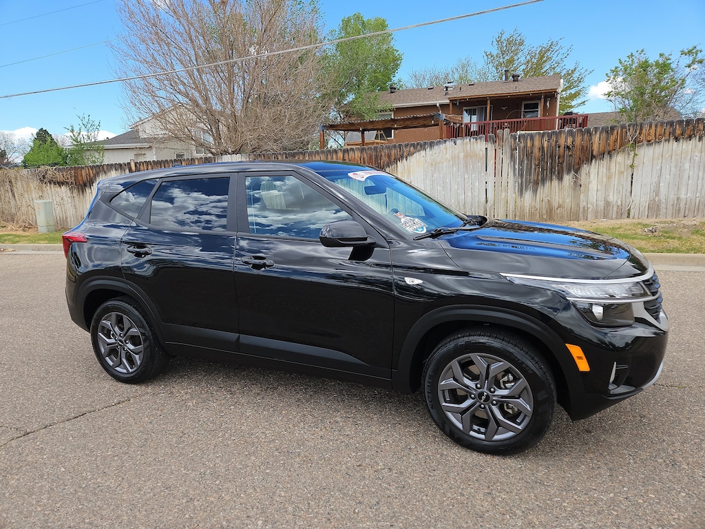 Used 2024 Kia Seltos LX LX IVT AWD