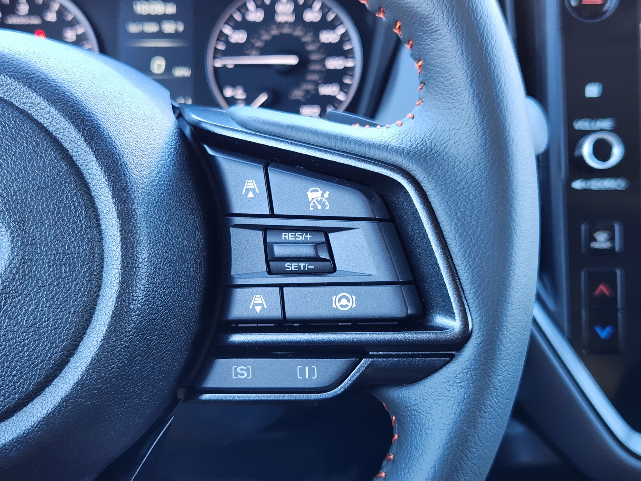 2025 Subaru Crosstrek Limited - Photo 16