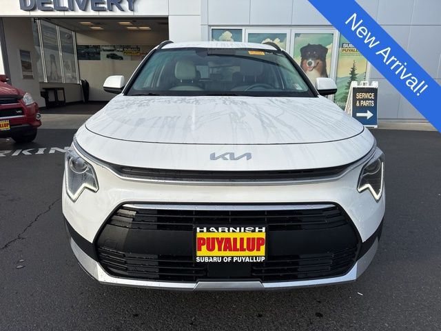 2023 Kia Niro EX photo 2