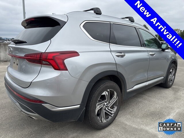 2022 Hyundai Santa Fe SEL Premium photo 2