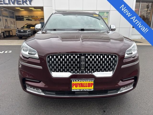 2021 Lincoln Aviator Black Label photo 2