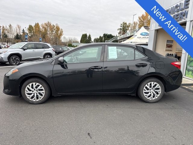 2019 Toyota Corolla LE photo 4