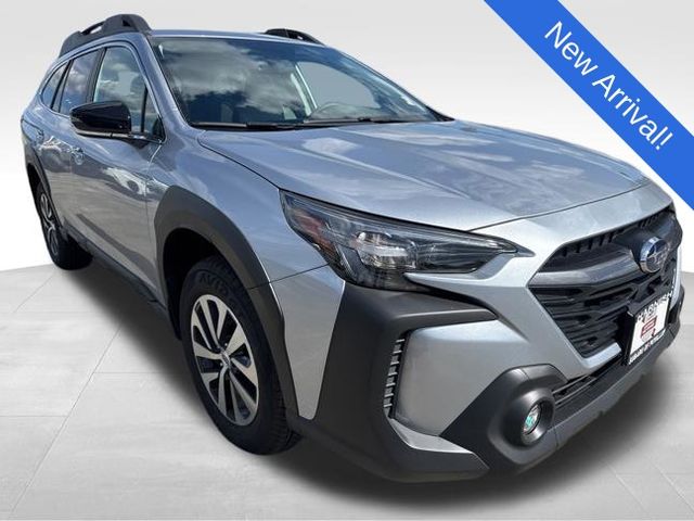 2025 Subaru Outback Premium's photo