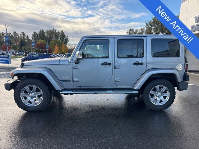 2014 Jeep Wrangler Unlimited Sahara photo 4