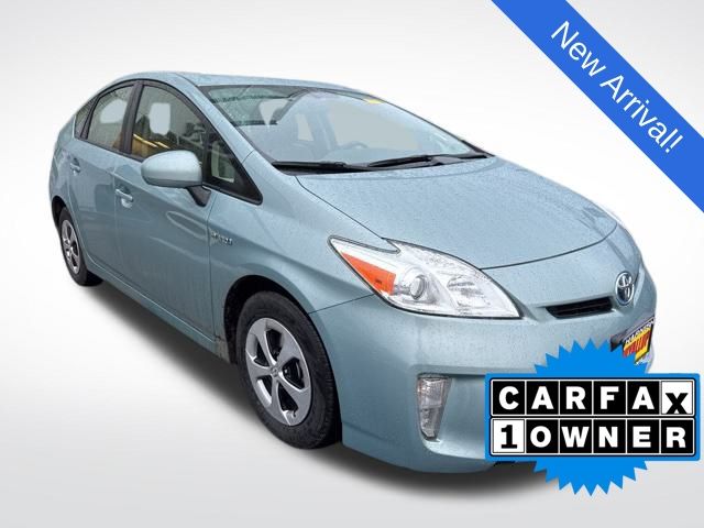 2015 Toyota Prius Four's photo