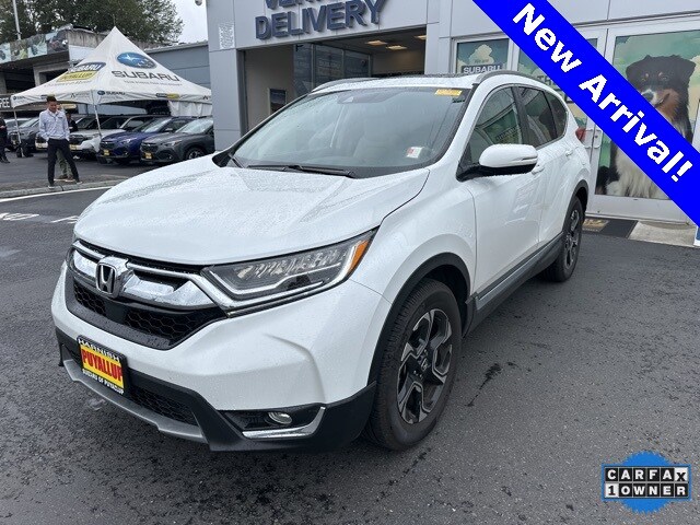 2019 Honda CR-V Touring photo 3