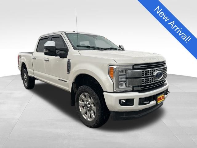 2018 Ford F-350 Platinum 4x4 Crew Cab 176 in SRW's photo
