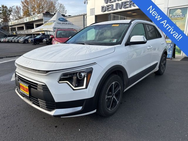 2023 Kia Niro EX photo 3