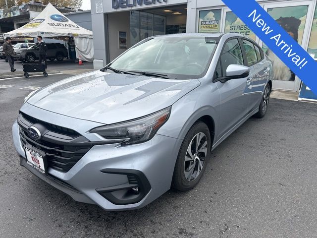 2025 Subaru Legacy Premium photo 3