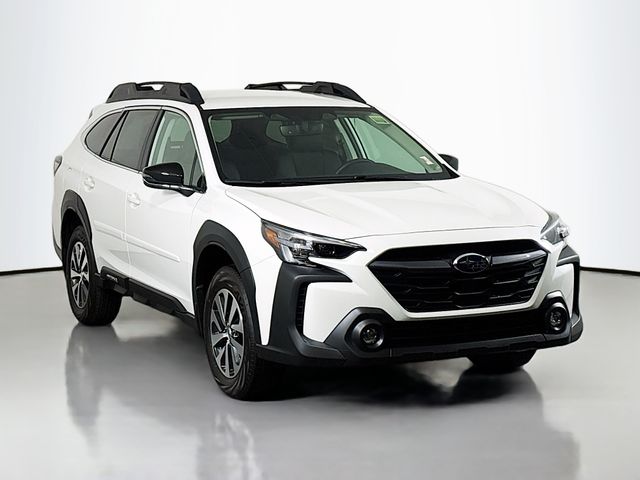 2025 Subaru Outback Premium's photo
