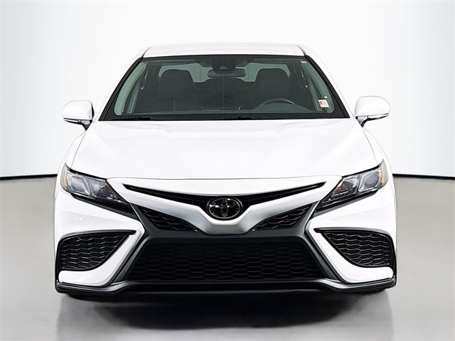 Used 2022 Toyota Camry SE with VIN 4T1G11BK4NU050055 for sale in Puyallup, WA