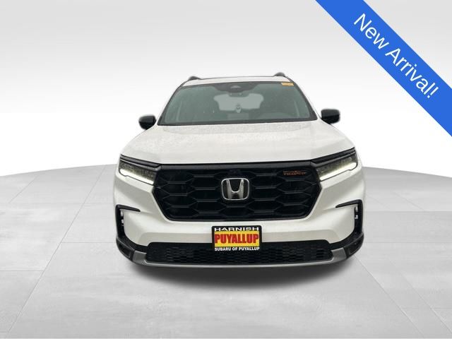 2025 Honda Pilot TrailSport AWD's photo