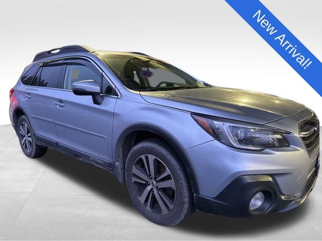 2019 Subaru Outback Limited's photo