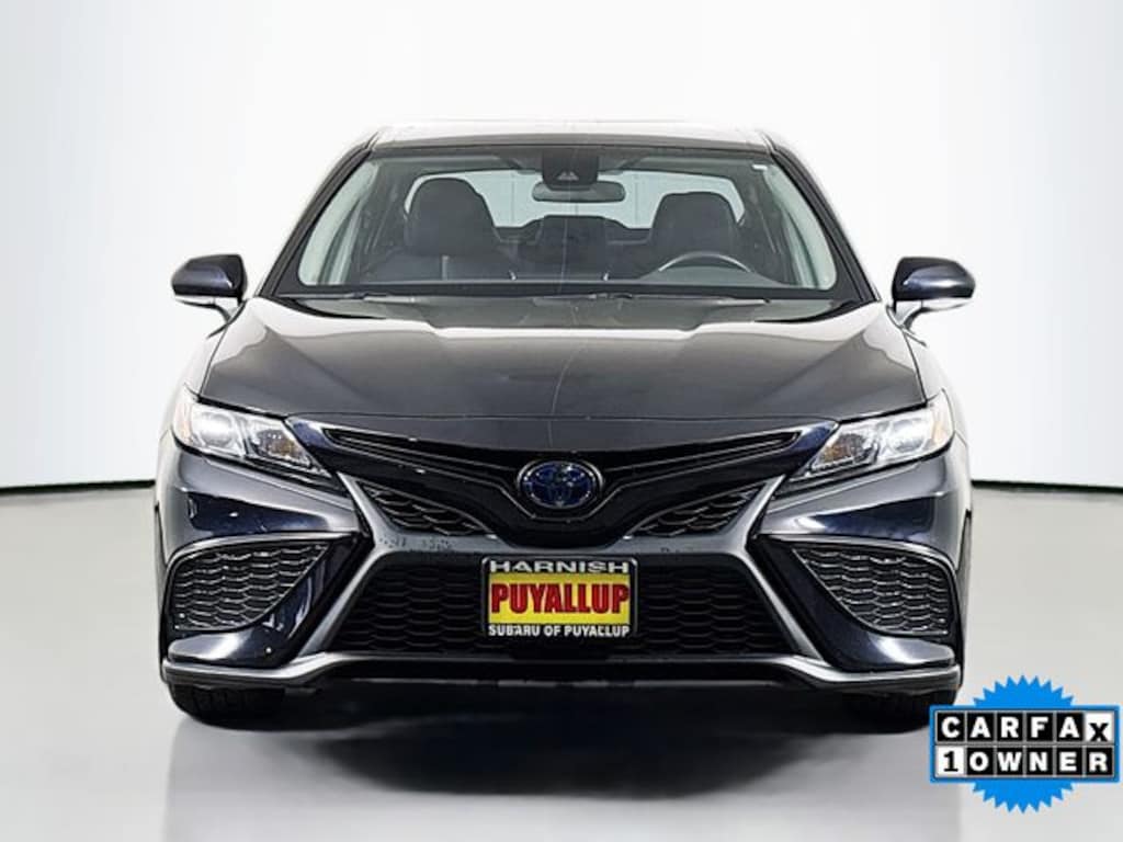 Used 2022 Toyota Camry Hybrid SE Sedan
