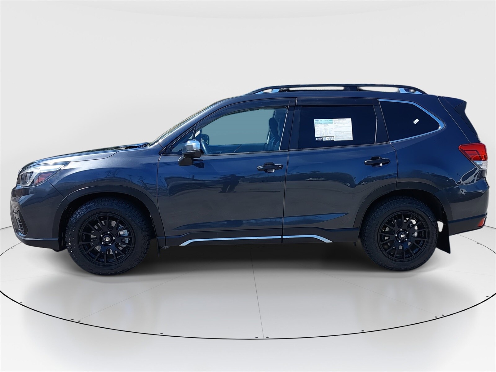 2019 Subaru Forester Touring photo 2
