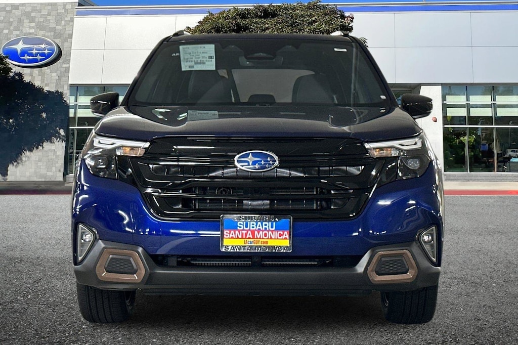 2025 Subaru Forester Sport photo 2