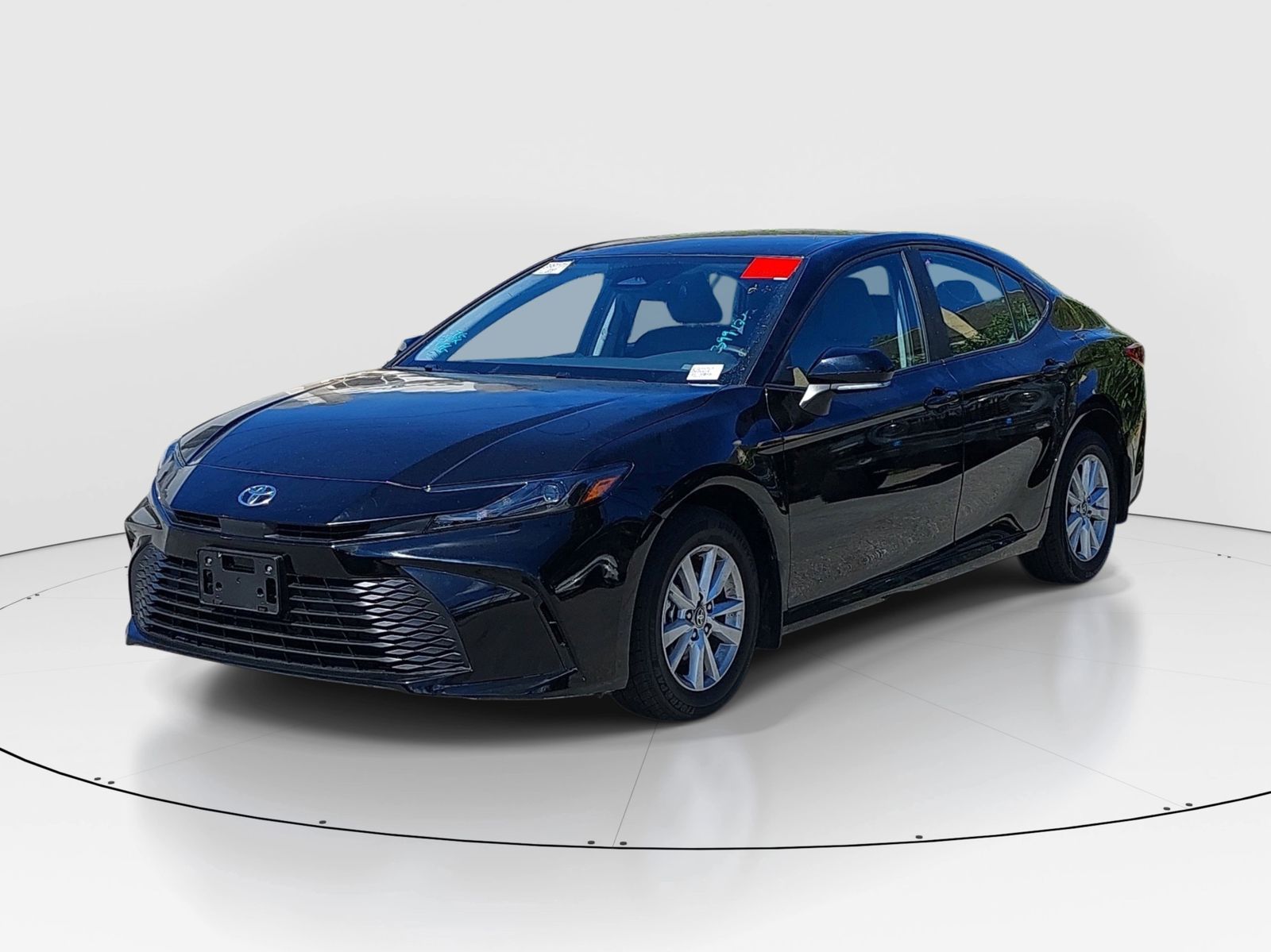 2025 Toyota Camry LE photo 3