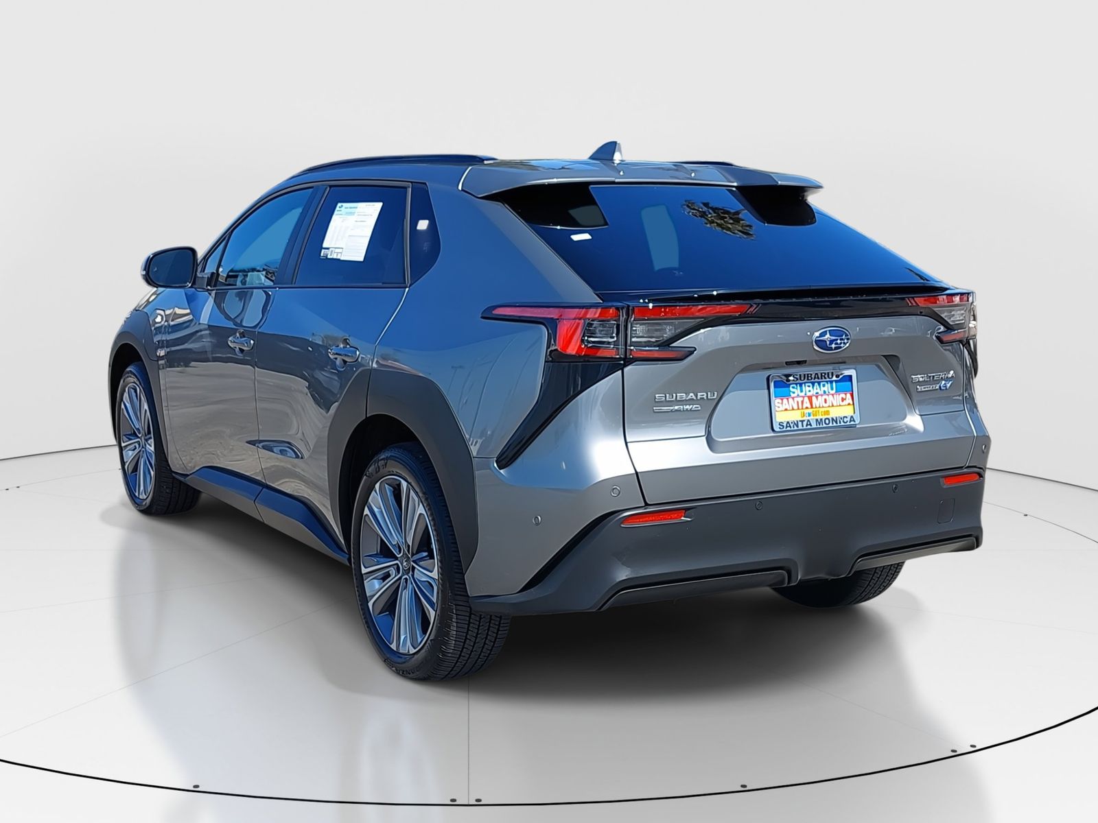 2025 Subaru Solterra Limited photo 4