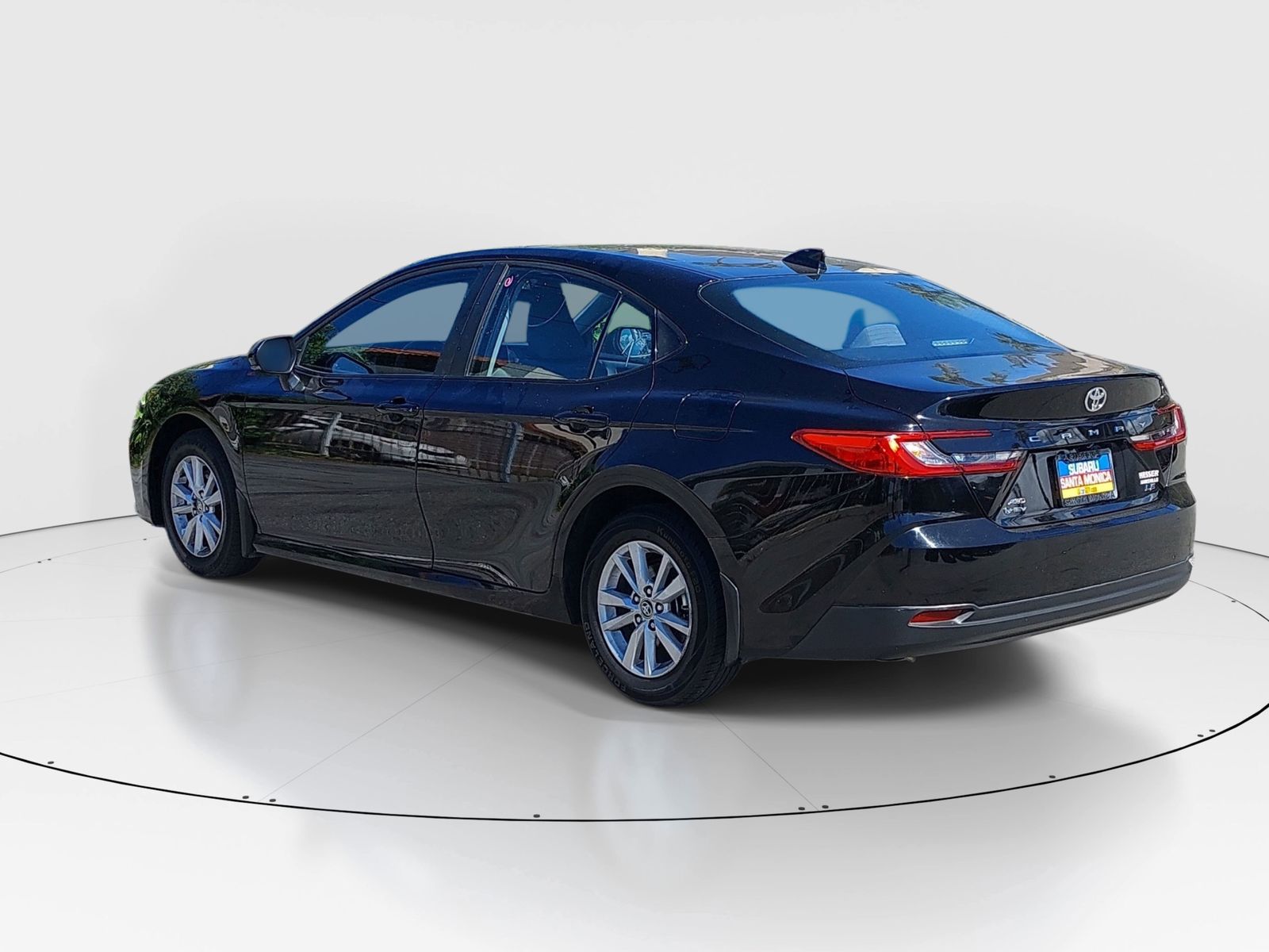 2025 Toyota Camry LE photo 5