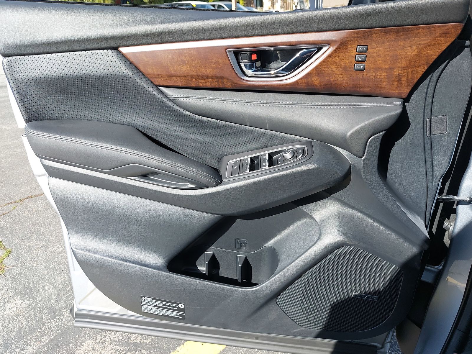 2025 Subaru Ascent Touring - Photo 29