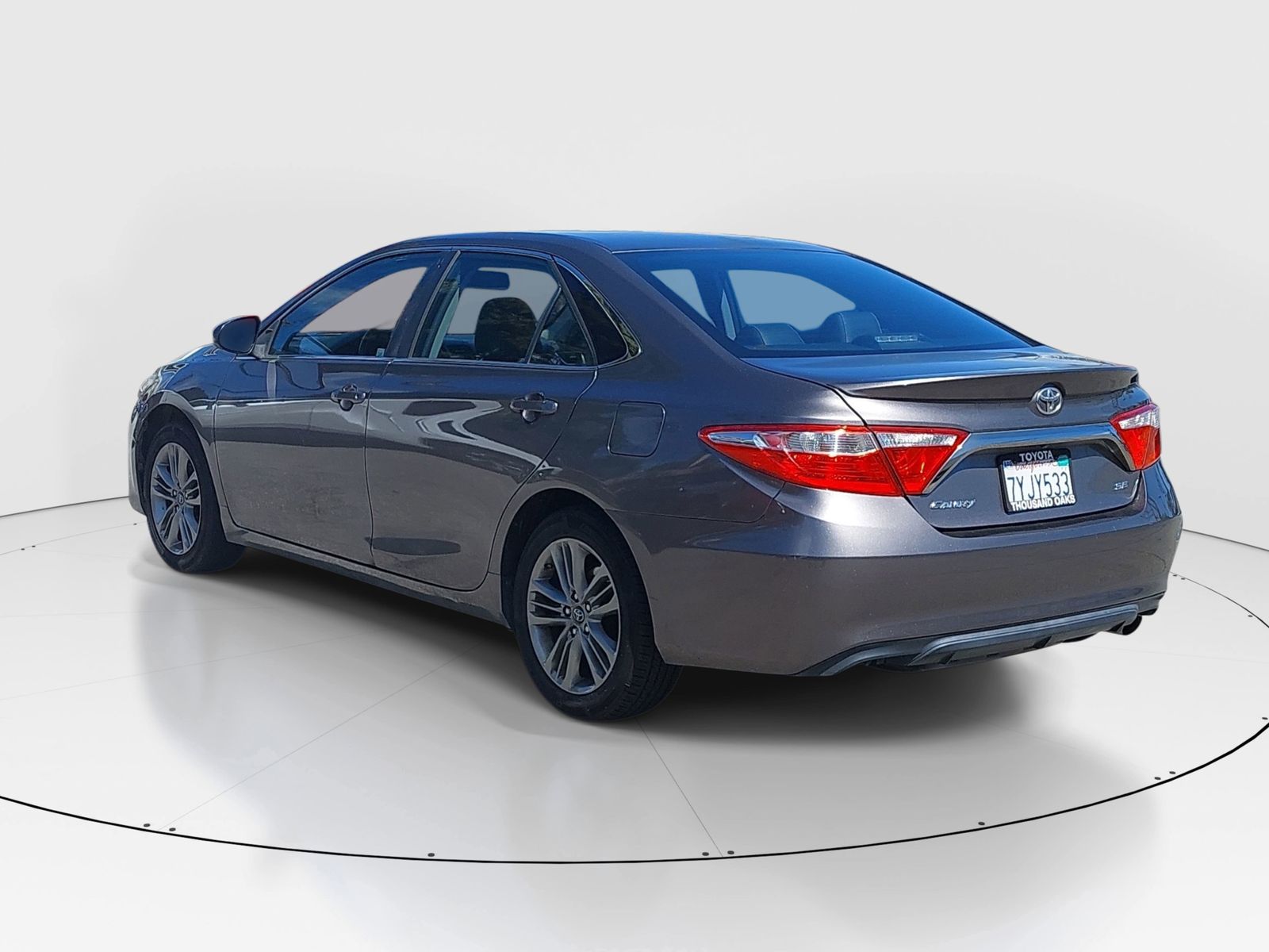 2017 Toyota Camry SE photo 5