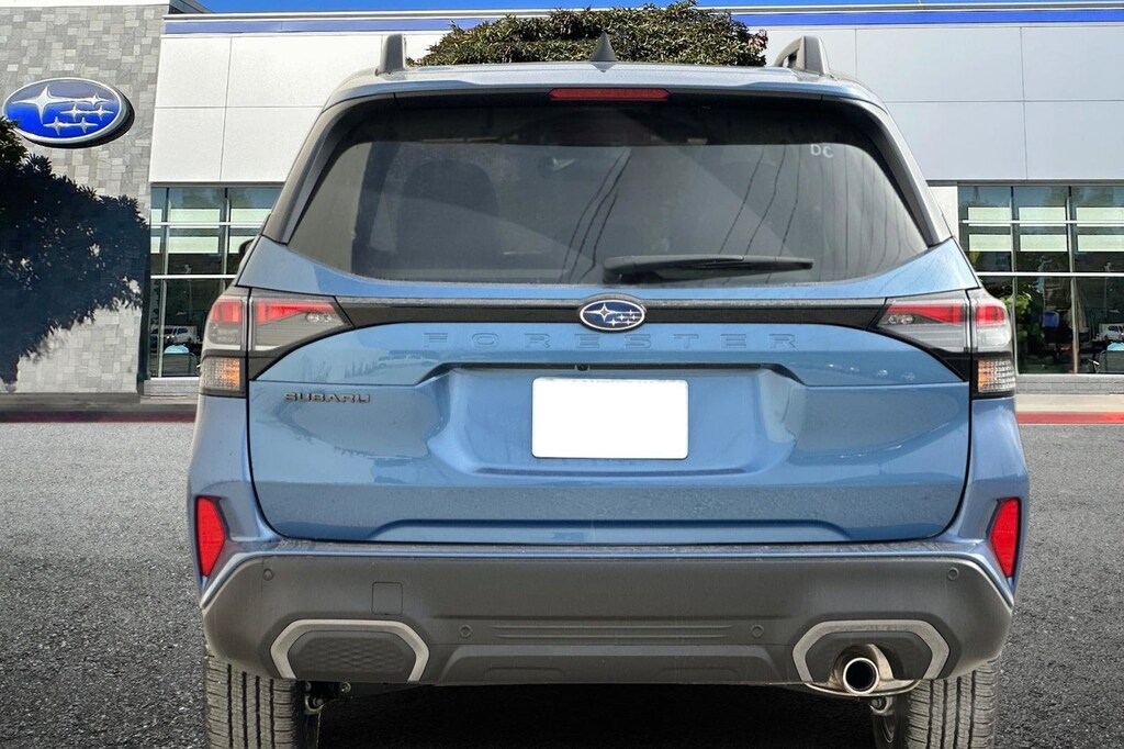 2025 Subaru Forester Limited photo 4