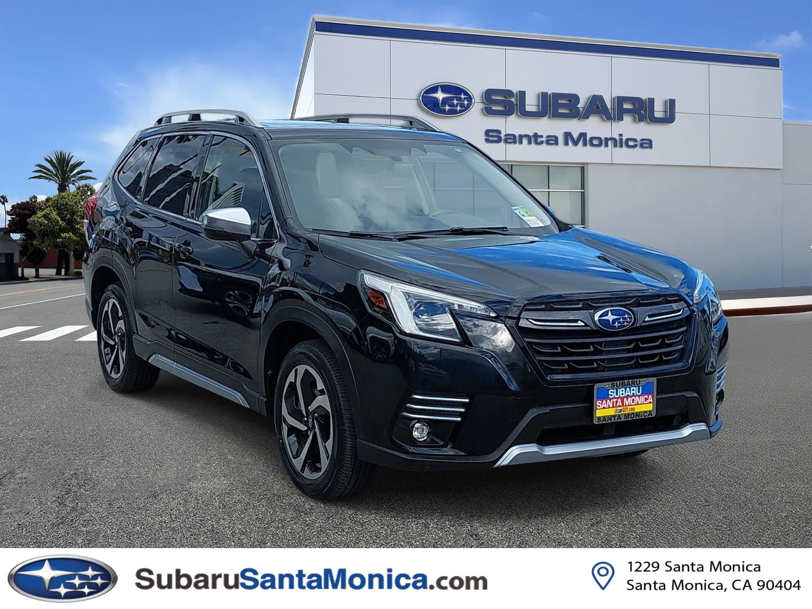 2022 Subaru Forester Touring photo 1