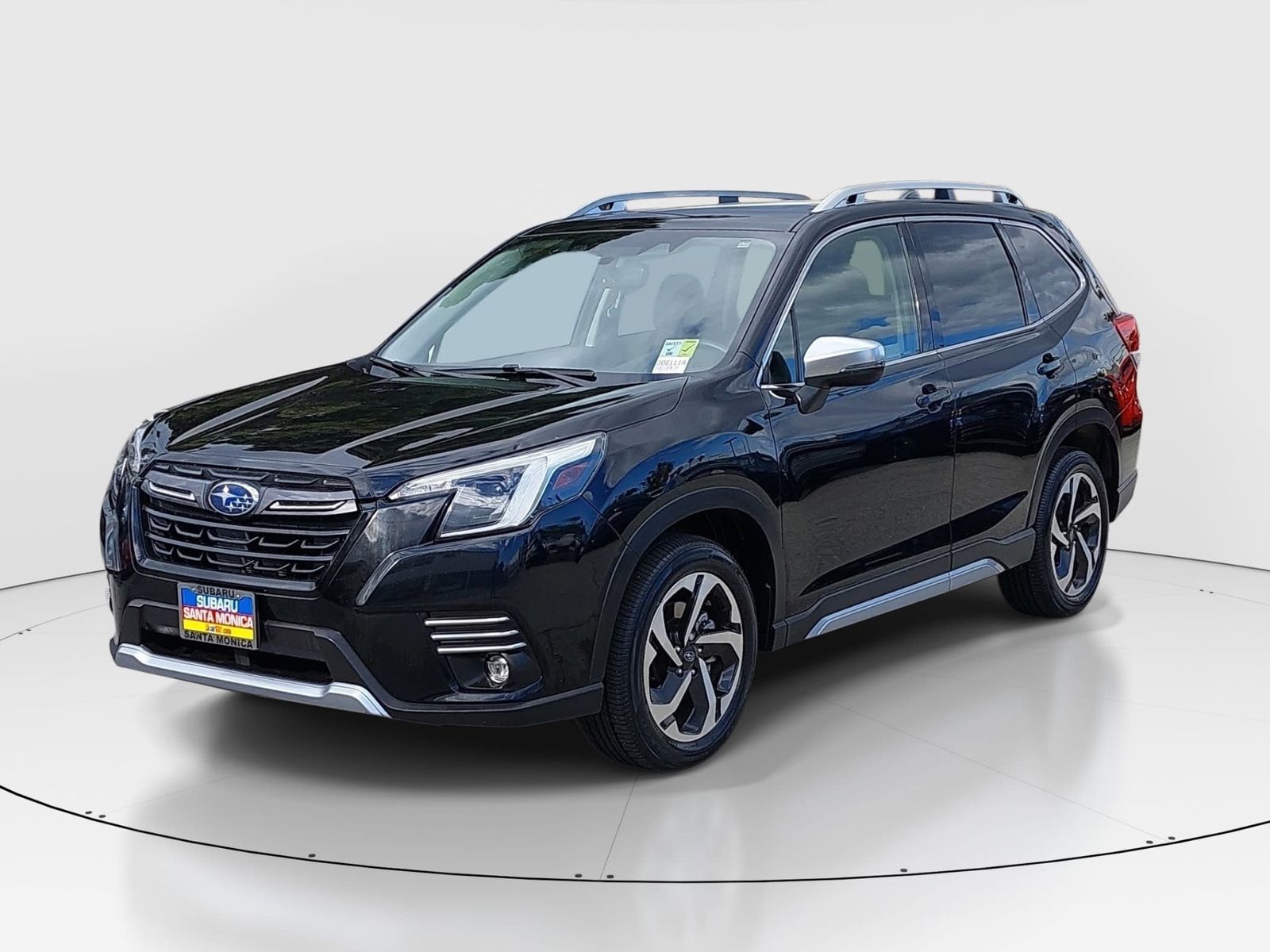 2022 Subaru Forester Touring photo 2