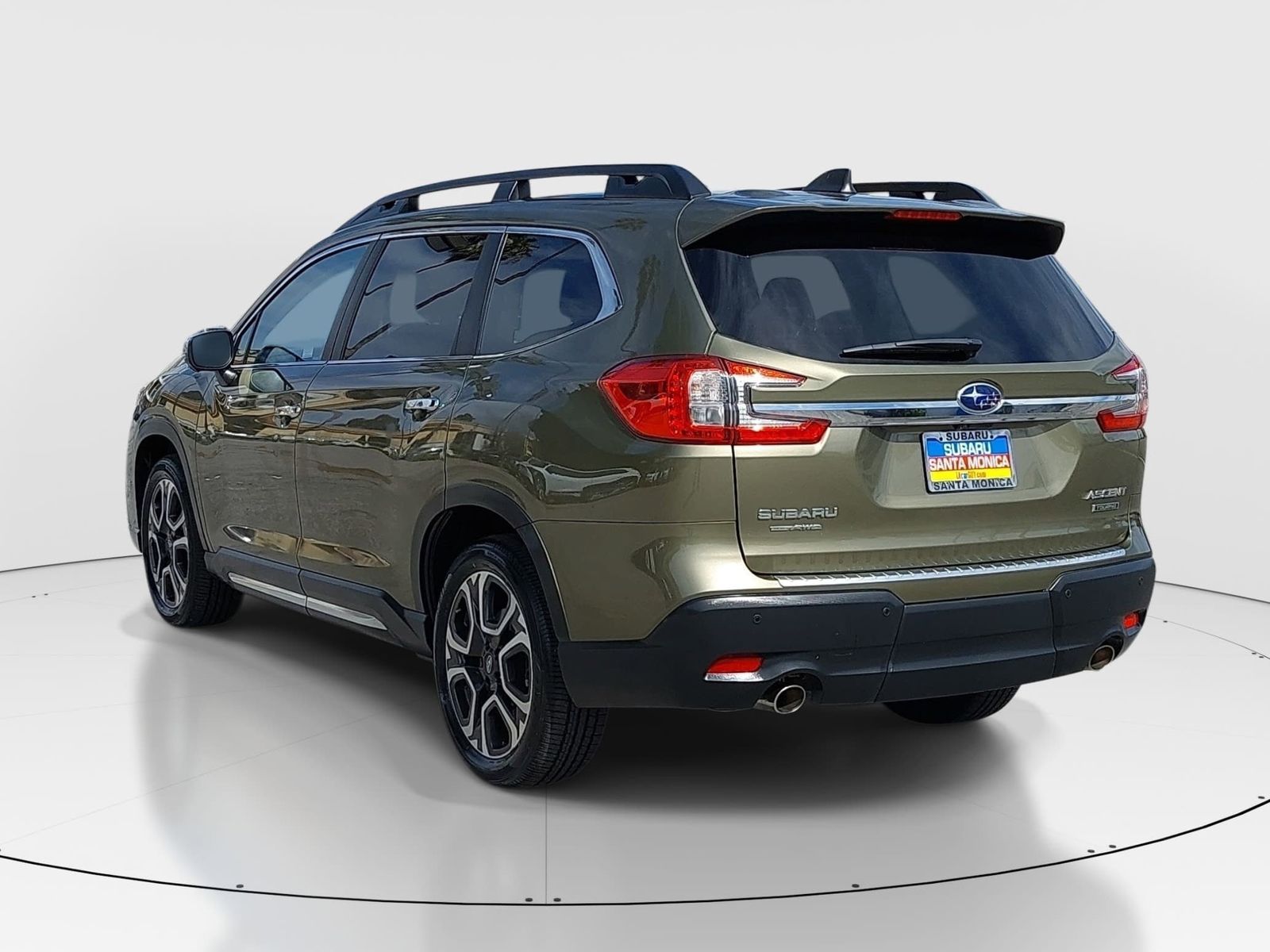 2023 Subaru Ascent Touring photo 4