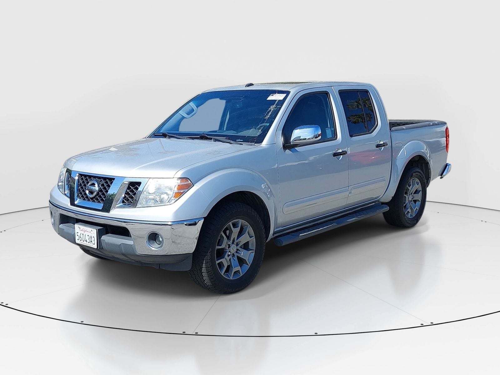 2019 Nissan Frontier SL photo 3