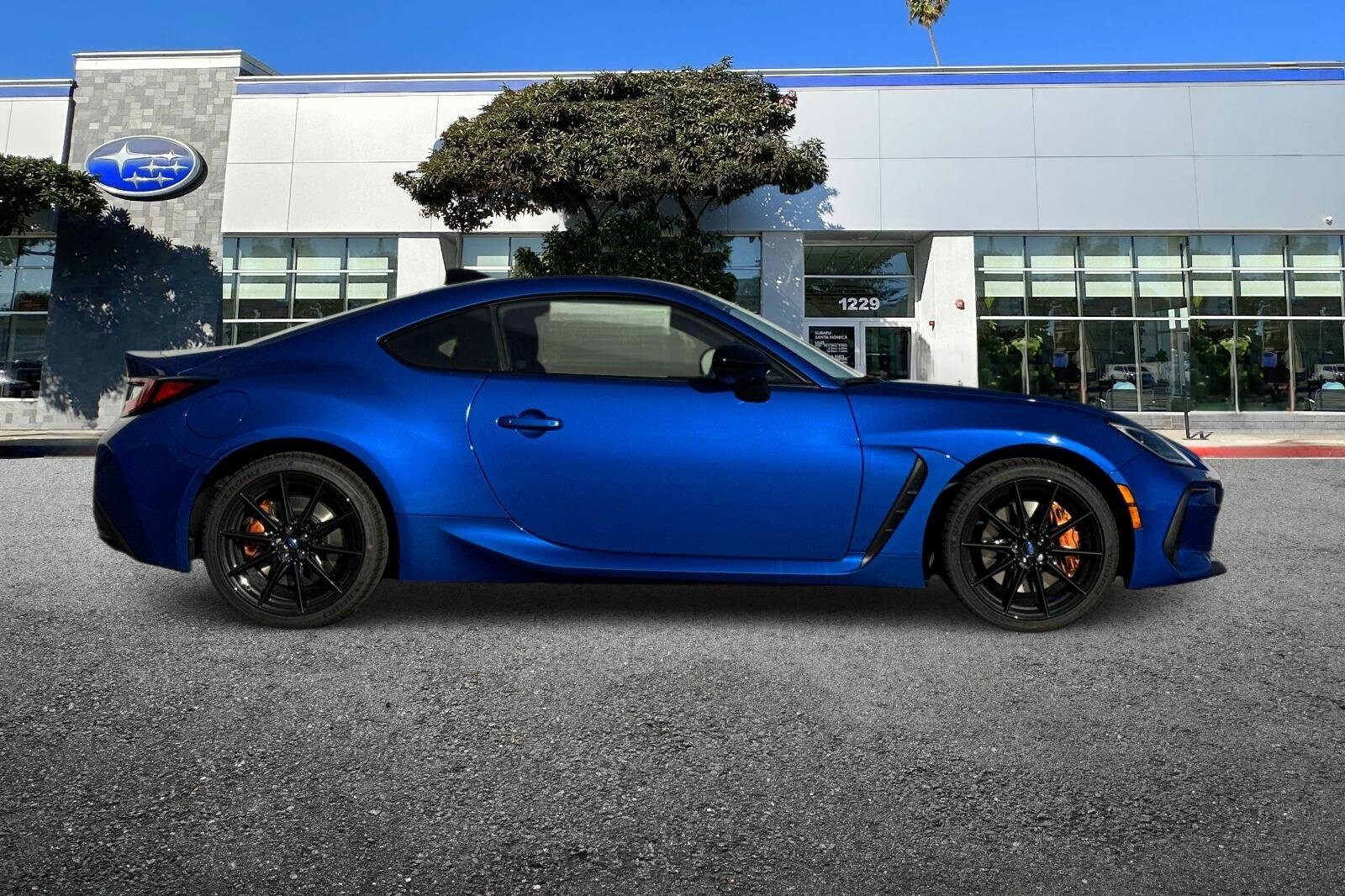 2025 Subaru BRZ tS photo 2