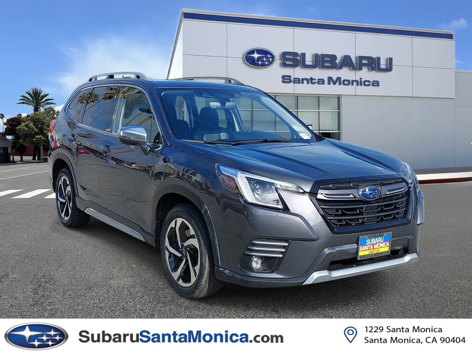 2022 Subaru Forester Touring's photo